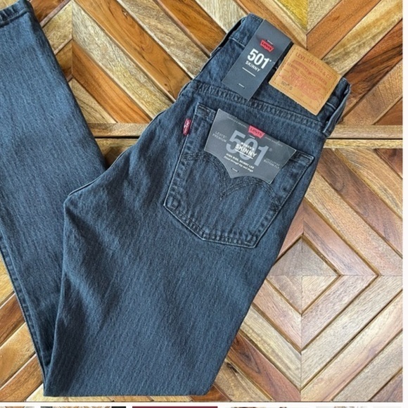 Levi's Denim - PREMIUM LEVIS 501 STRIPED SKINNY (GUC)